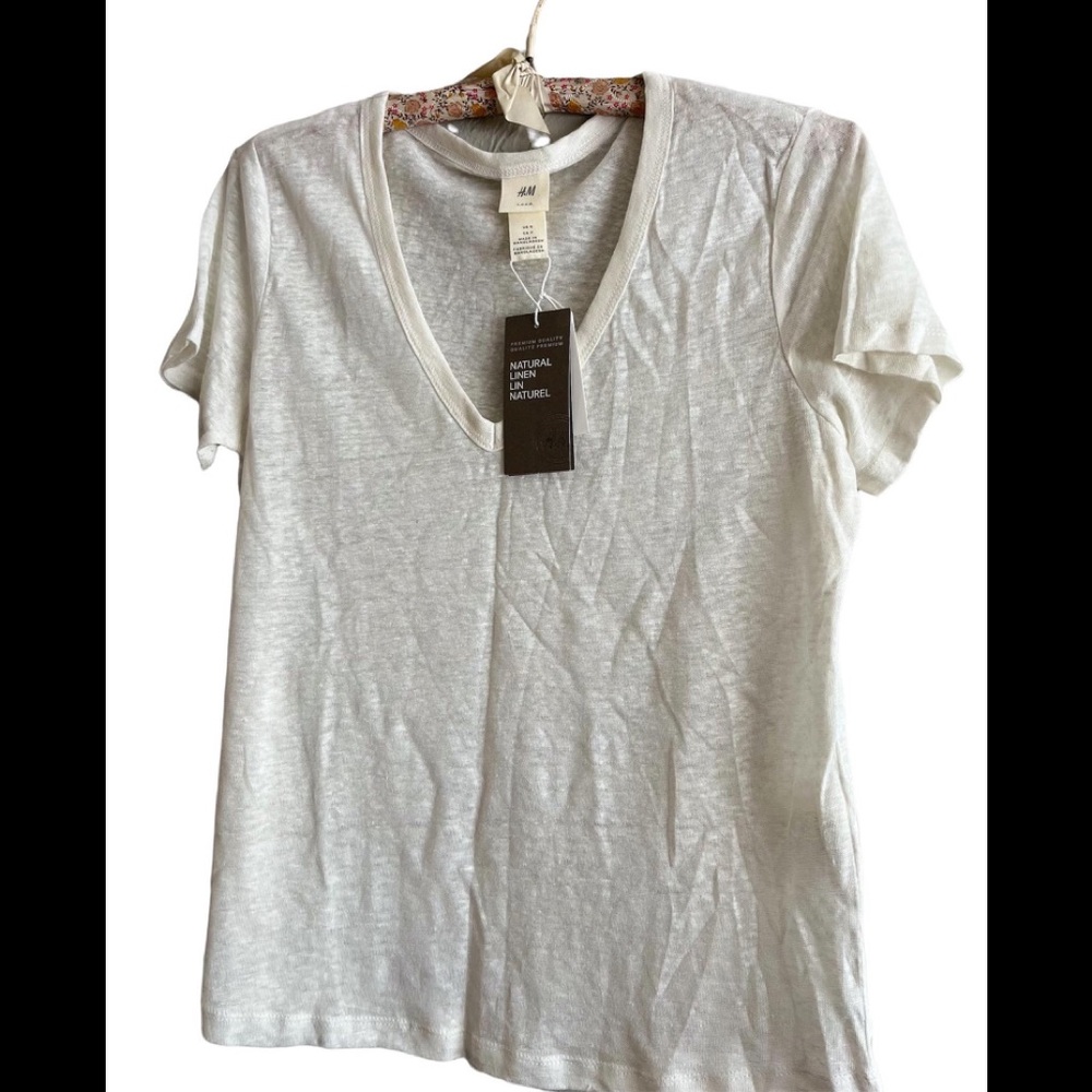 New with tags H&M natural linen v-neck tee
